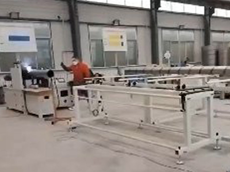 Máquina de tubos soldados en espiral